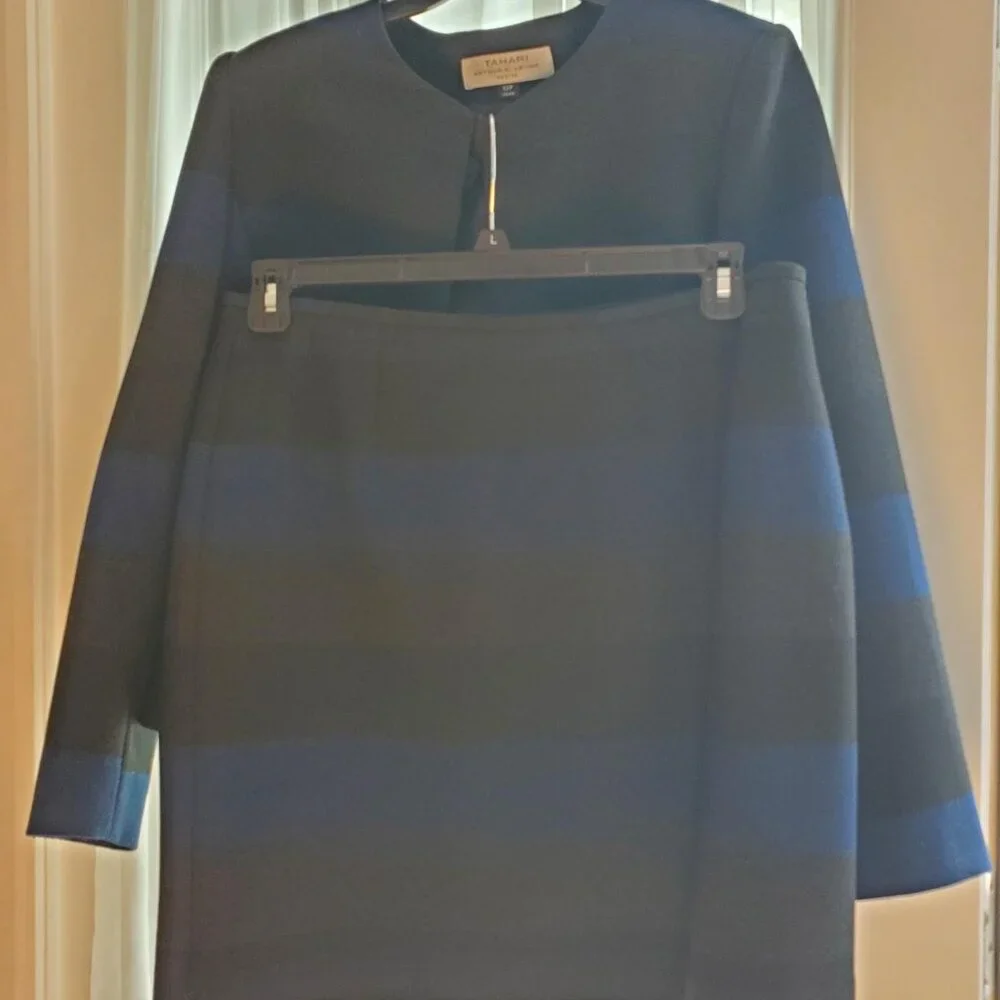 Tahari Arthur S. Levine 12 Petite Two-Piece Skirt Suit - Picture 11 of 11